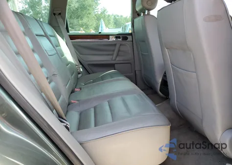 2004 Volkswagen Touareg 3.2 z USA, uszkodzony, nr VIN WVGBC67L84D014967